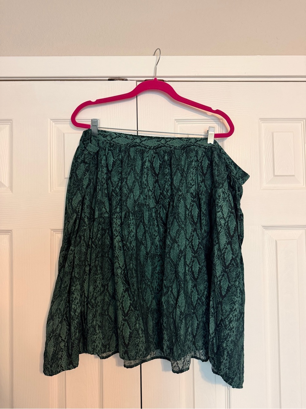 Ava & Viv Dark Green Snake Print Skirt